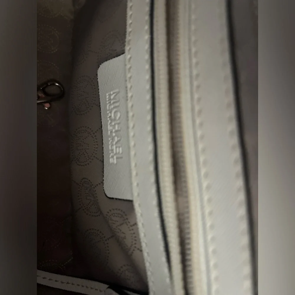 Michael Kors top zip